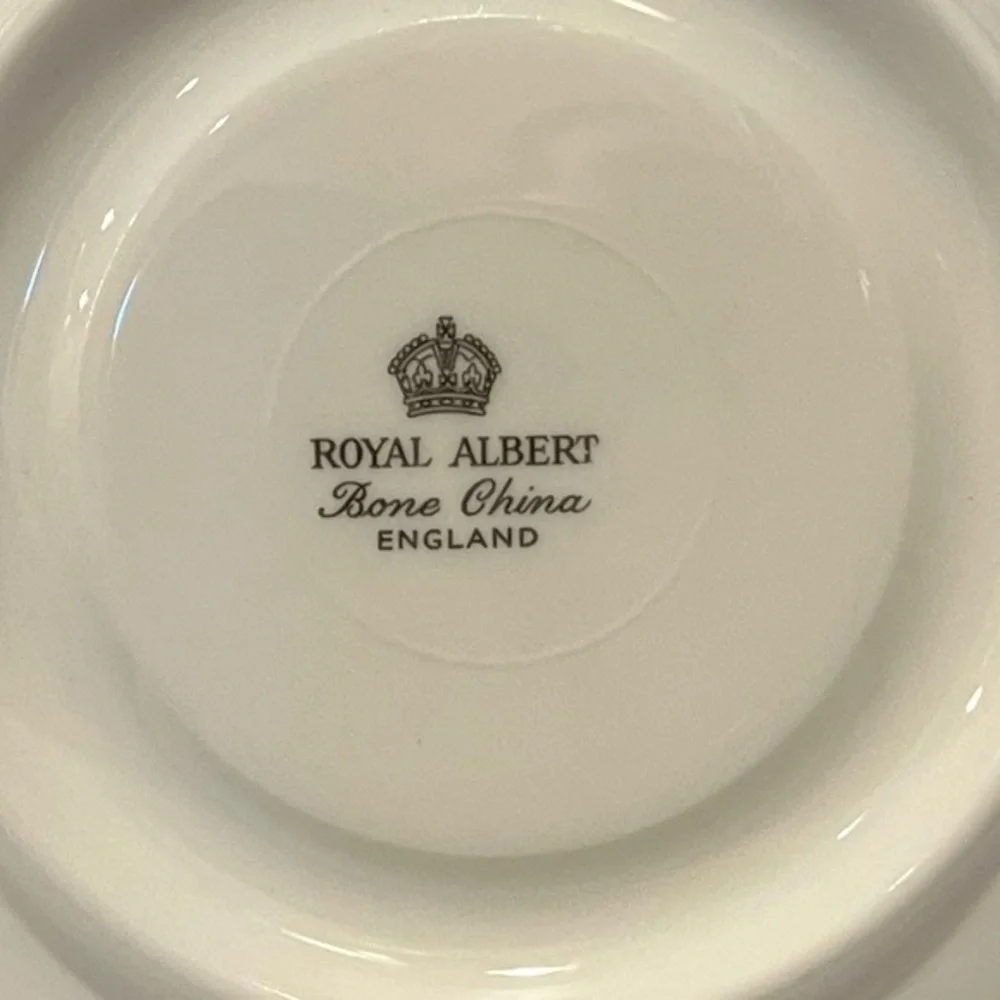 Royal Albert vintage royal